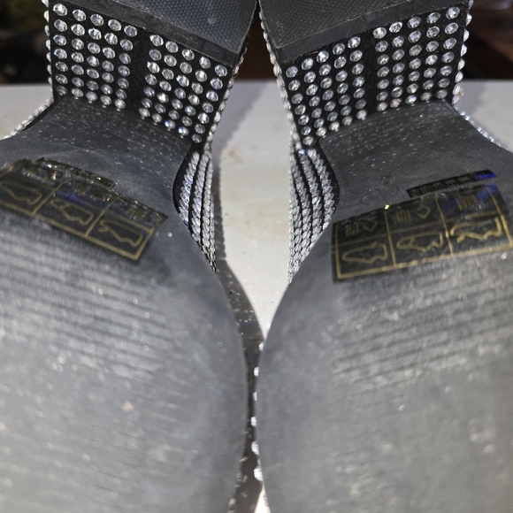 Elegant Black and Silver Women's Loafers BamBoo Womens Size 6 - Picture 4 of 11